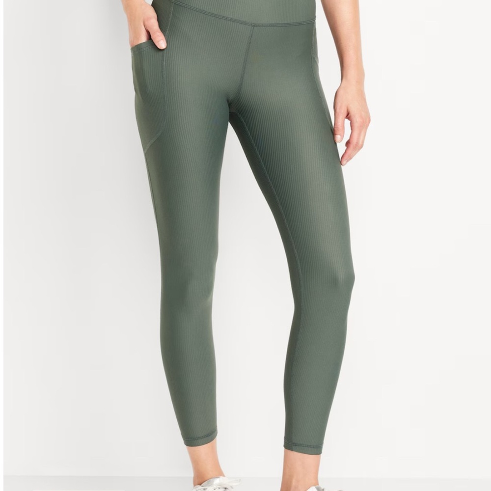 Old Navy Active High-Rise Leggings in Dark Ivy
